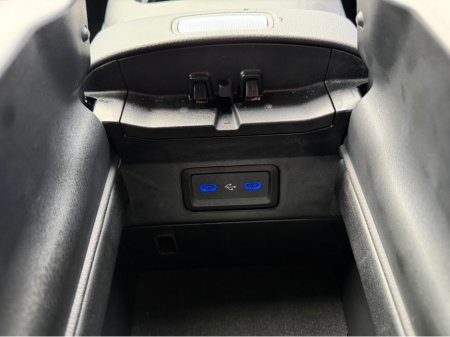 2024 Mercedes-Benz E Class STUNNING LOOKING URBAN EDITION HYBRID PHEV//STUNNING IN ALPINE GREY//VERY LOW MILEAGE//SIMI AND AA DEALER €68,950 thumbnail