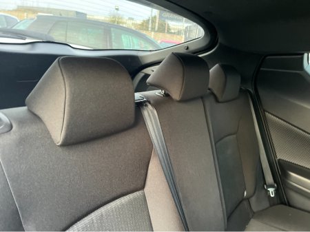 2017 Toyota C-HR 1.8 HYBRID AUTO LOW KM €16,950 thumbnail