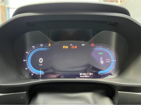 2022 Volvo XC40 - thumbnail 22