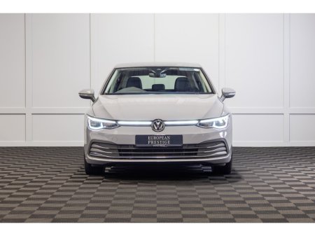 2023 Volkswagen Golf 2.0 TDI 115HP Style €28,450 thumbnail