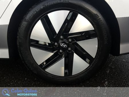 2025 Hyundai Ioniq 6 Ioniq 6 Signature 53kWH *Manufacturers Warranty Until 28-02-2030* €35,995 thumbnail