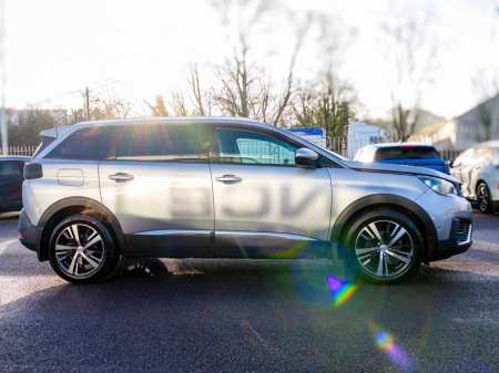 2020 Peugeot 5008 1.5 BlueHDi 130bhp Allure thumbnail