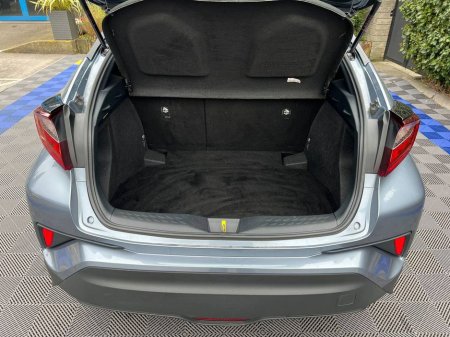 2020 Toyota C-HR - thumbnail 13