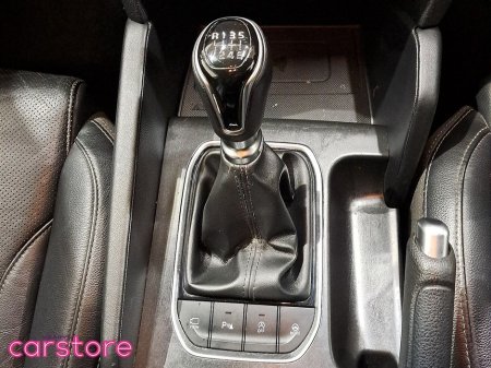 2019 Hyundai Santa Fe - thumbnail 15