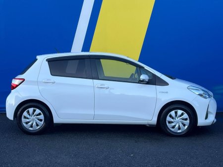 2019 Toyota Yaris 1.5 HYBRID // NEW 2 YEAR NCT // REVERSE CAMERA // DIGITAL CLIMATE CONTROL €12,900
