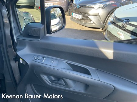 2022 Peugeot Partner - thumbnail 18