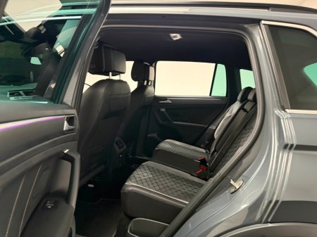 2023 Volkswagen Tiguan R-LINE TSI DSG €31,990 thumbnail