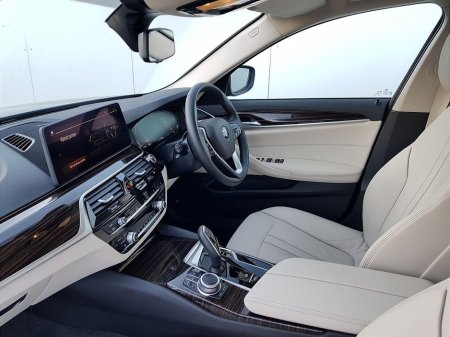 2021 BMW 5 Series 520d SE Saloon LCI €34,995 thumbnail