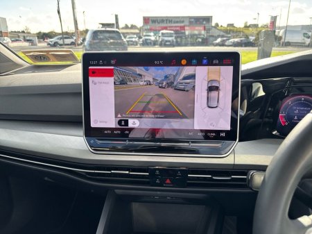 2025 Volkswagen Golf GOLF EDITION 75 2.0 TDI 116HP €31,975 thumbnail