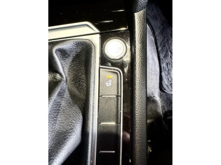 2017 Volkswagen Passat - thumbnail 18