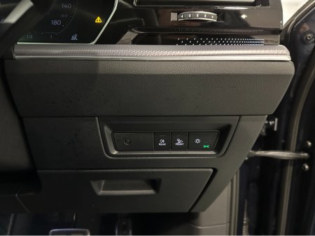 2023 Volkswagen Touareg V6 BLACK EDITION TDI VW/AUDI SPECIALISTS WWW.DENISDARCYCARS.IE €84,950 thumbnail