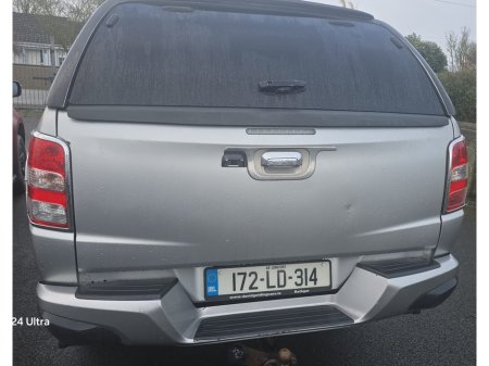 2017 Mitsubishi L200 - view 2