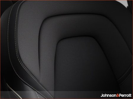 2026 Volvo XC60 T6 350bhp AWD PHEV Plus Black Edition - Vapour Grey Metallic €76,245 thumbnail