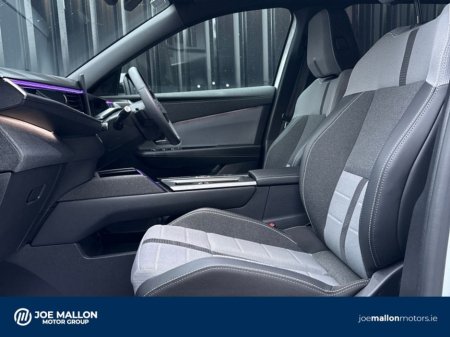 2025 Opel Grandland GS PureTech 136 MHEV €37,950 thumbnail