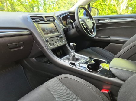 2016 Ford Mondeo - thumbnail 17