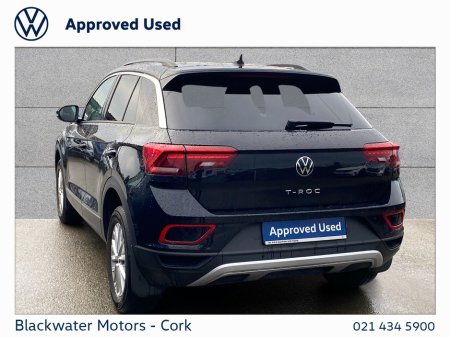 2023 Volkswagen T-Roc - thumbnail 3