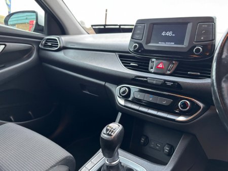 2017 Hyundai i30 - thumbnail 9