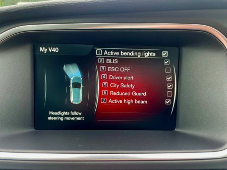 2016 Volvo V40 - thumbnail 33