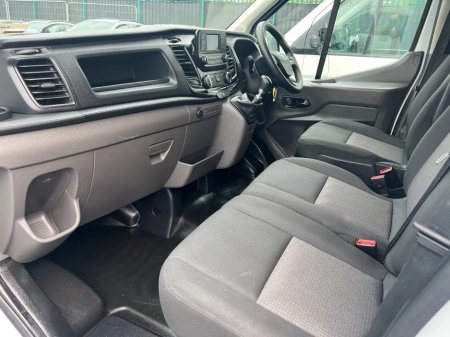 2021 Ford Transit - photo 6