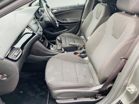 2019 Opel Astra - thumbnail 13