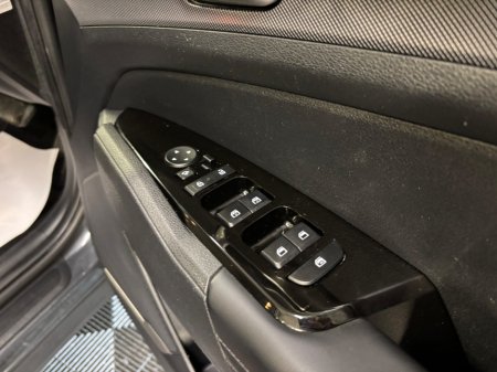 2023 Kia Sportage 1.6 PHEV K3 €30,950 thumbnail