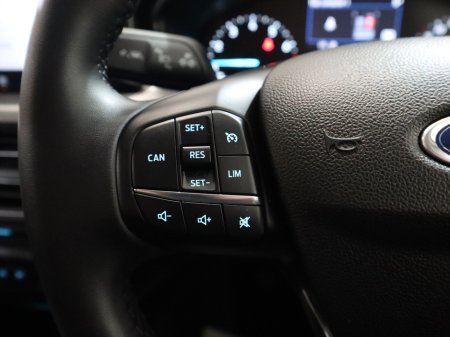 2024 Ford Focus *127* TITANIUM 5DR 1.0T 125 MHE €26,800 thumbnail