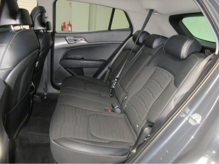 2023 Kia Sportage - thumbnail 13