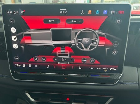 2025 Volkswagen Tiguan Tiguan R-Line 2.0TDi 150 DSG 2WD Auto Start/Stop €57,995 thumbnail