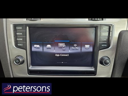 2017 Volkswagen Golf VOLKSWAGEN GOLF 1.2 PETROL AUTOMATIC - LOW MILEAGE €17,950 thumbnail