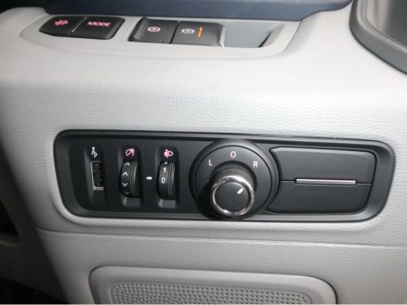 2026 Maxus Deliver 9 BOXBODY WITH TAIL LIFT BUILD OPTIONS AVAILABLE thumbnail