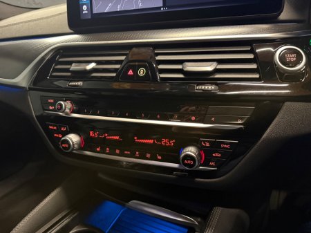 2022 BMW 5 Series - thumbnail 14