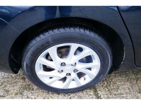 2016 Toyota Auris 1.6 D BUSINESS EDITION 1 110BHP 5DR €12,750 thumbnail