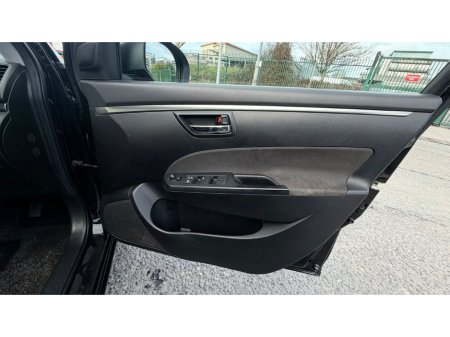 2014 Suzuki Swift - thumbnail 14