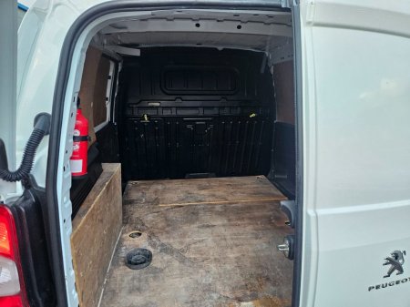 2021 Peugeot Partner 1.5 Blue HDI panelled 6.2 2 €14,990
