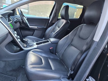 2016 Volvo XC60 - thumbnail 10