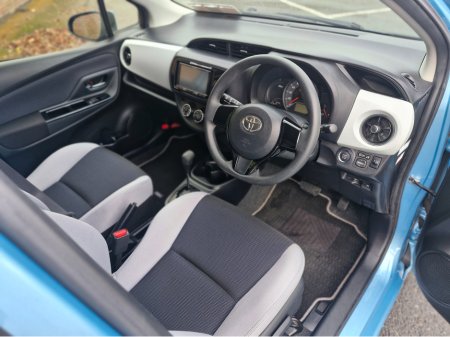 2015 Toyota Vitz LOW KMS AUTOMATIC €9,950 thumbnail