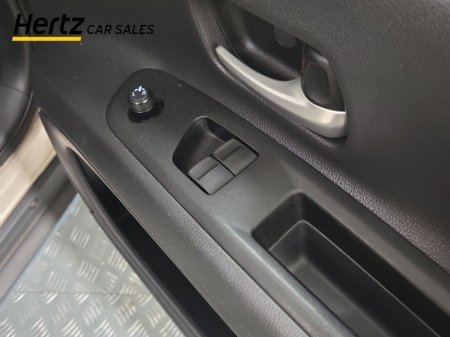 2023 Toyota Aygo X - thumbnail 18