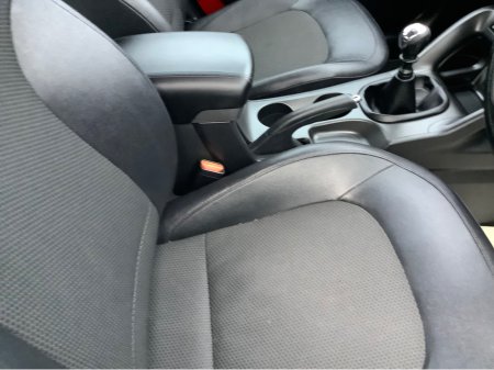 2014 Hyundai ix35 1.7 CRDI SE 5DR thumbnail