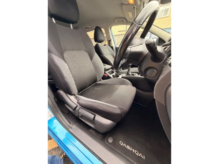 2017 Nissan Qashqai - thumbnail 5