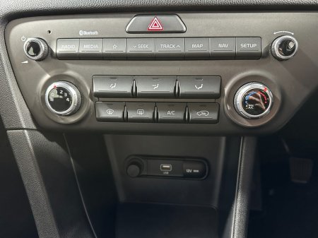 2020 Kia Sportage - thumbnail 19