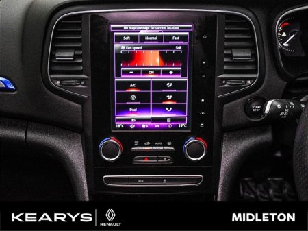 2020 Renault Megane - thumbnail 25