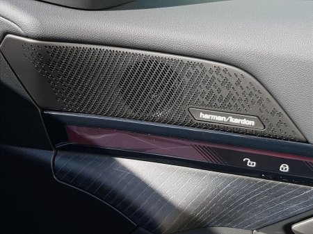 2026 BMW 5 Series - thumbnail 22