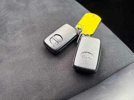 2018 Toyota Vitz  €11,900 thumbnail