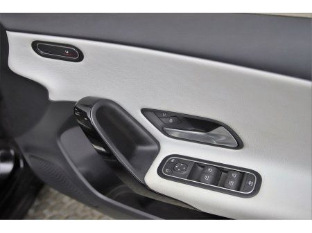 2019 Mercedes-Benz A Class 1.3 160 STYLE 6SPD *LOW MILEAGE*BEIGE LEATHER* €23,890 thumbnail