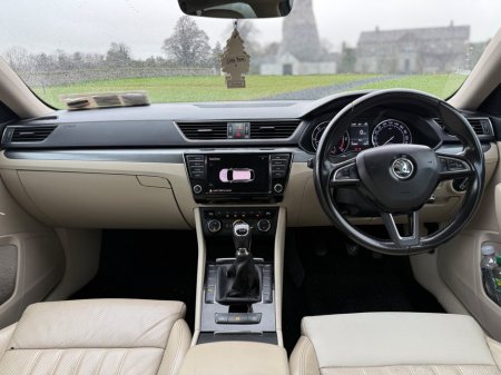 2017 Skoda Superb 2.0 TDI 150bhp Style €12,900 thumbnail