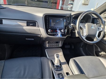 2019 Mitsubishi Outlander - thumbnail 24