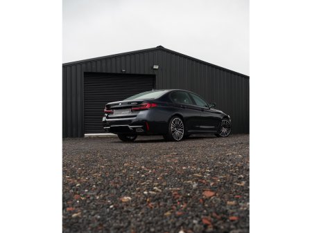 2021 BMW 5 Series - thumbnail 12