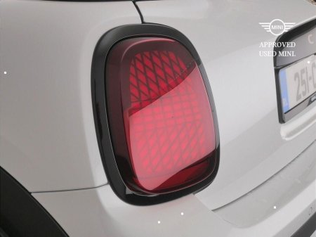 2025 MINI Hatch Cooper C €44,900 thumbnail