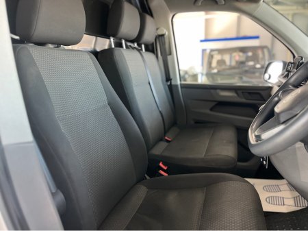 2021 Volkswagen Transporter - thumbnail 12