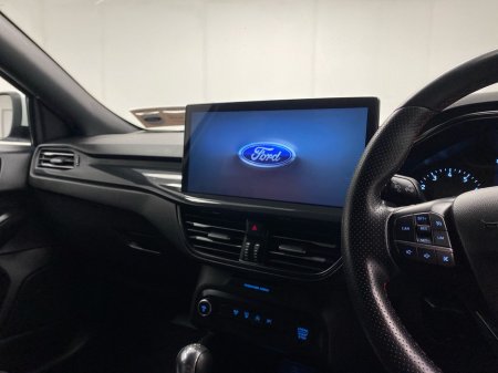 2024 Ford Focus - thumbnail 8